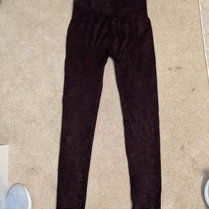 Maroon marble leggings